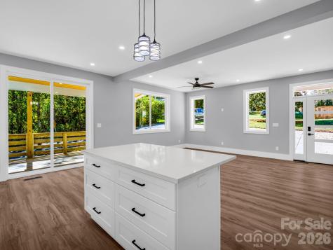 1 Pinnacle View Road Asheville NC 28803