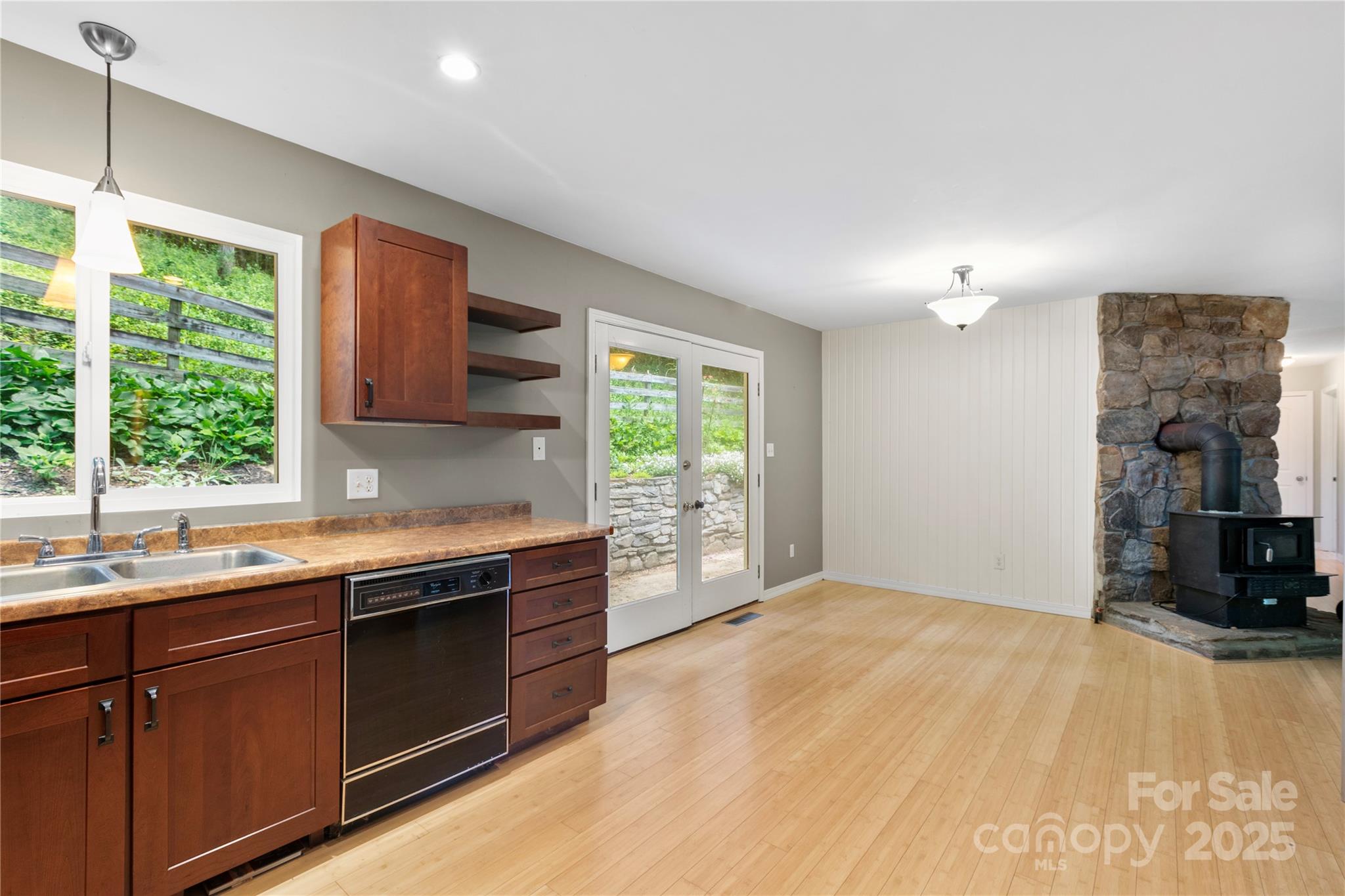 155 Old Starnes Cove Road Asheville NC 28806