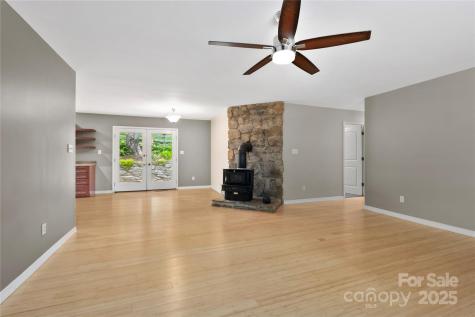 155 Old Starnes Cove Road Asheville NC 28806