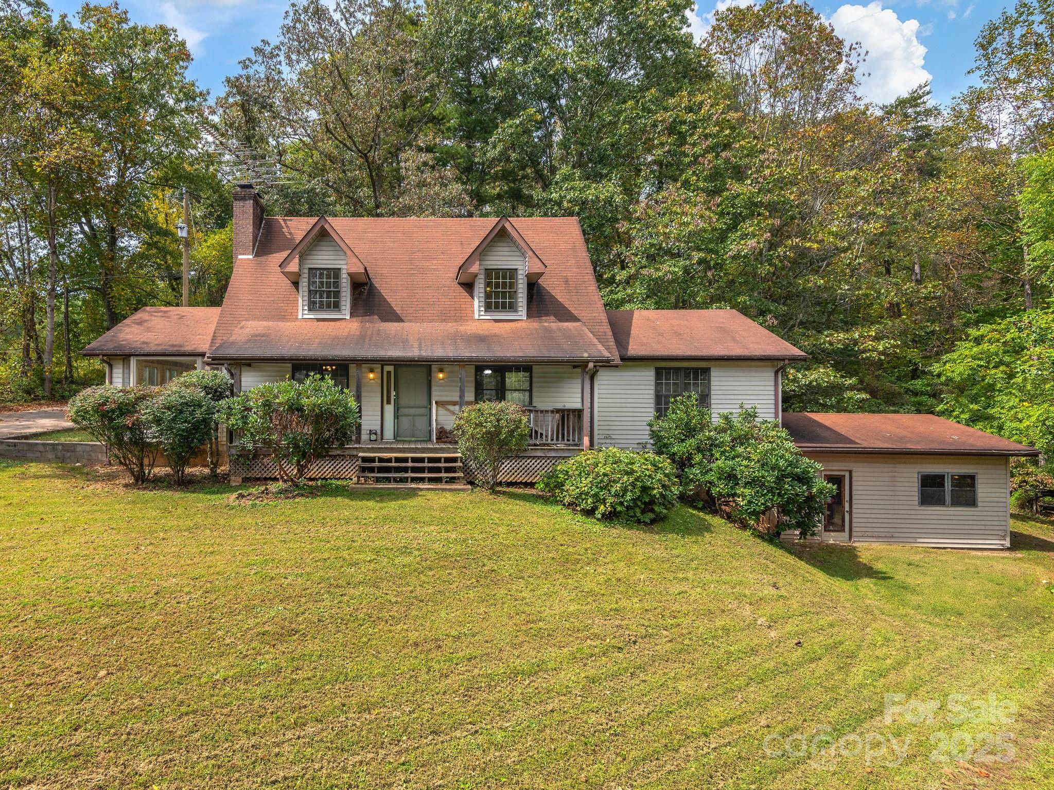 19 Bakers Acres Lane Leicester NC 28748