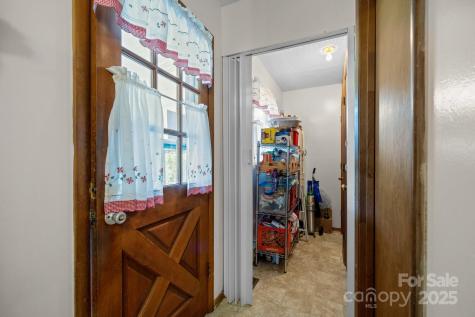 204 Cedar Hill Road Asheville NC 28806