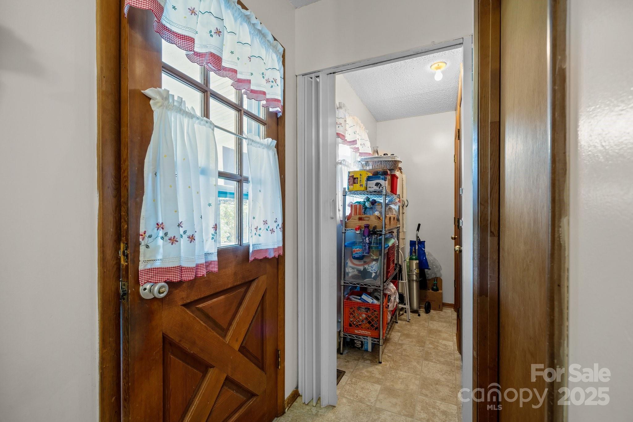 204 Cedar Hill Road Asheville NC 28806