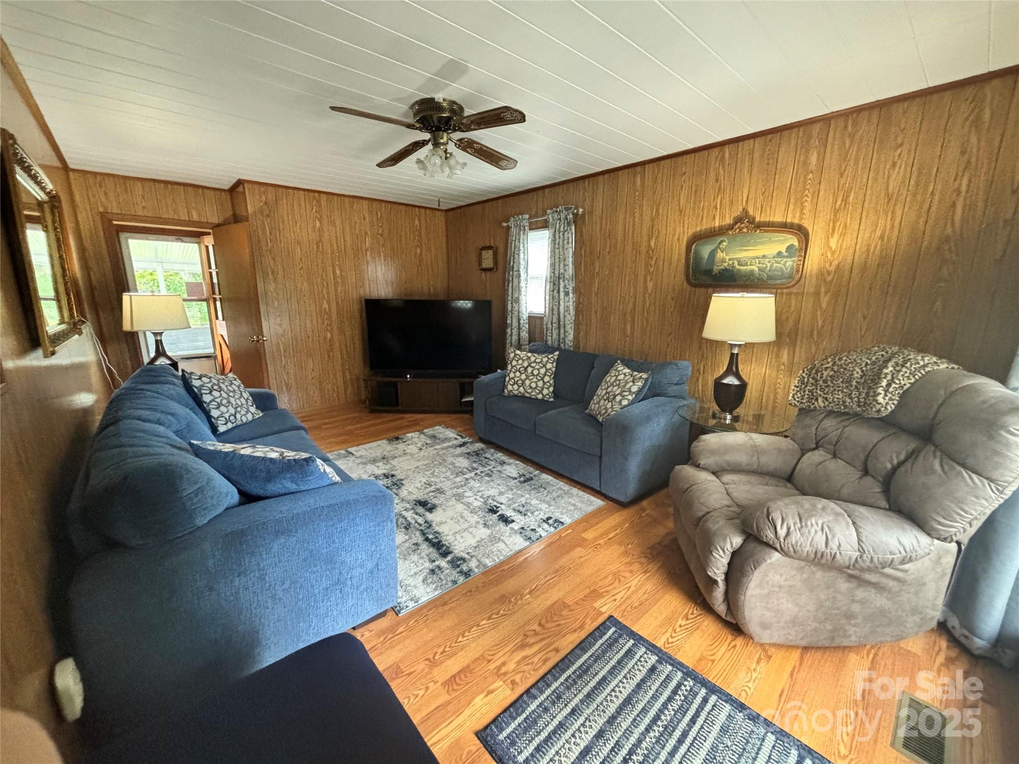 204 Cedar Hill Road Asheville NC 28806