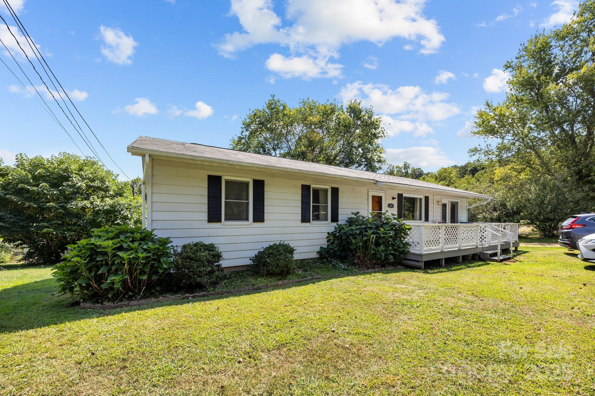 204 Cedar Hill Road Asheville NC 28806