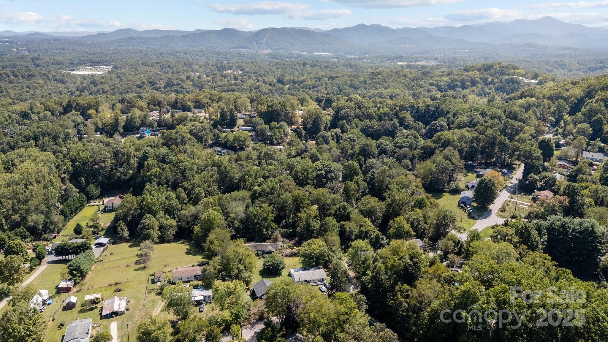 204 Cedar Hill Road Asheville NC 28806