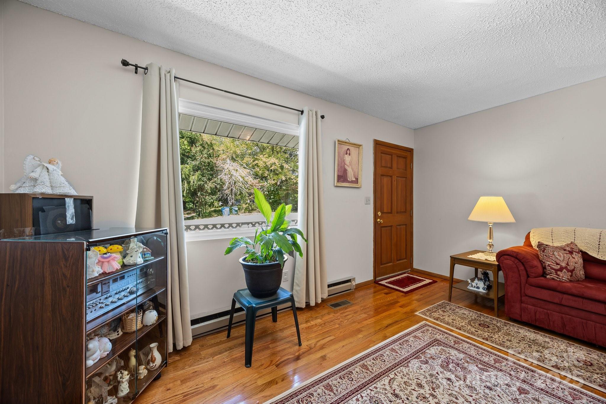 204 Cedar Hill Road Asheville NC 28806