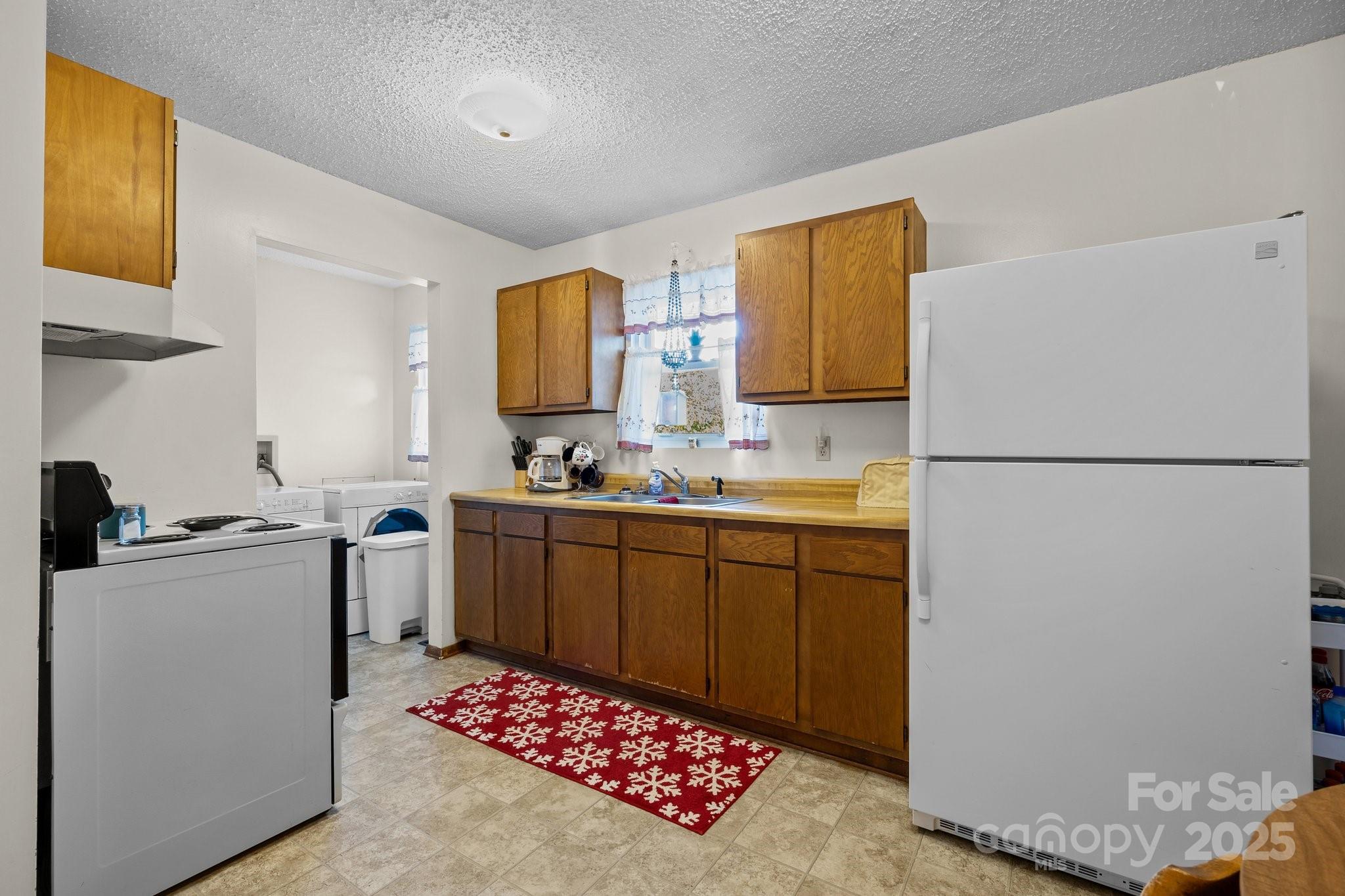 204 Cedar Hill Road Asheville NC 28806