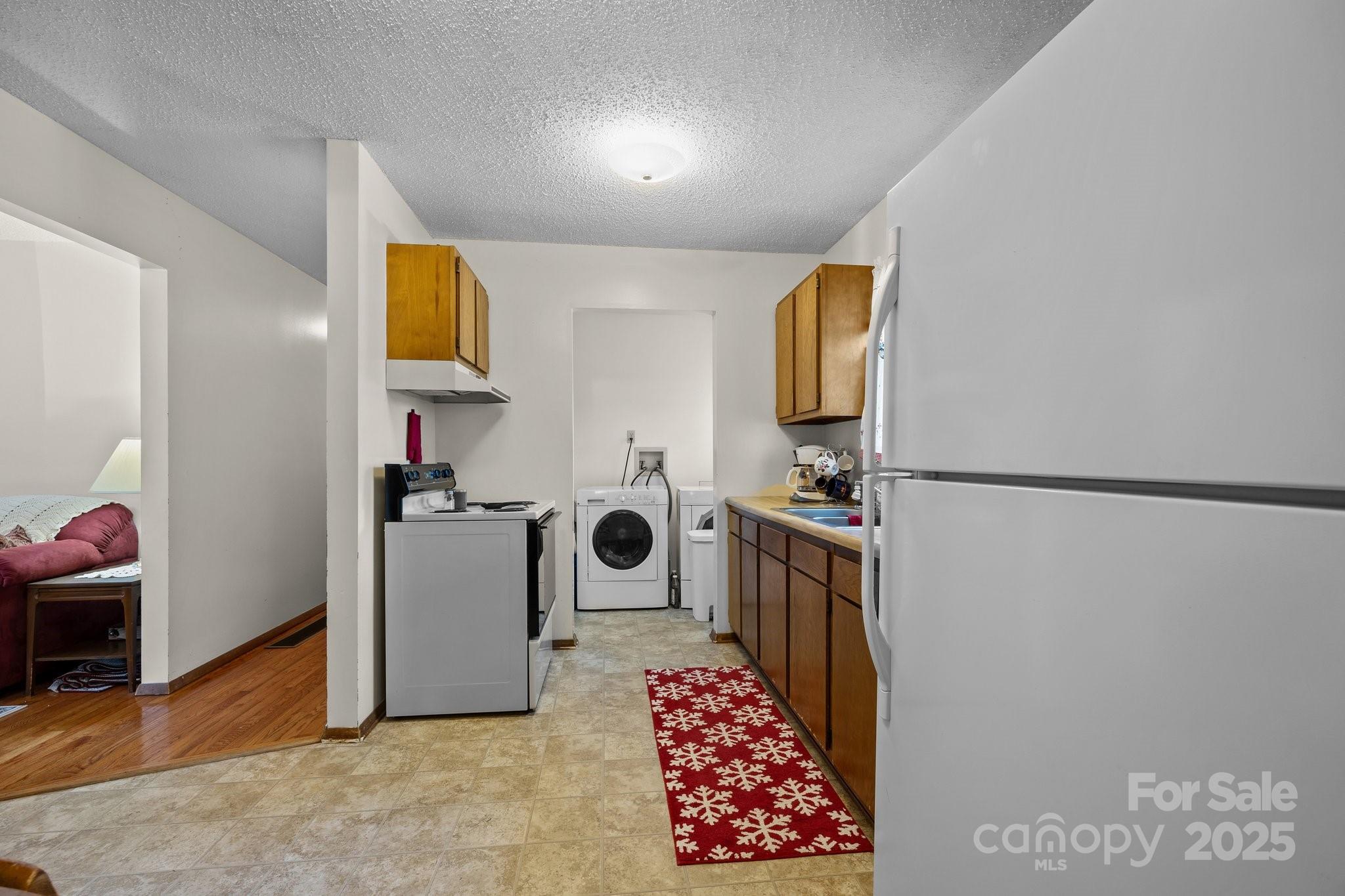 204 Cedar Hill Road Asheville NC 28806