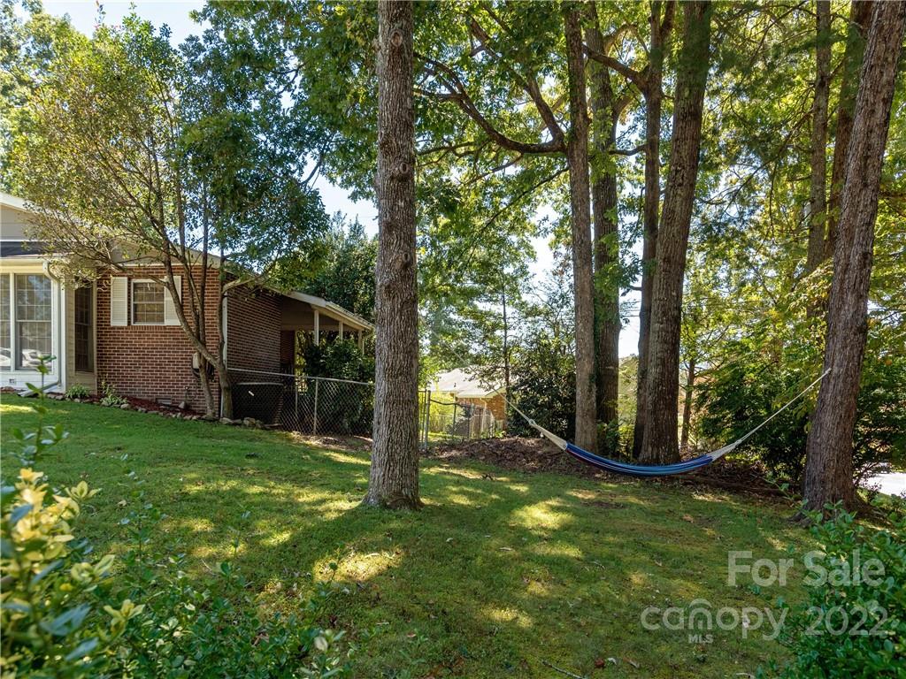218 S Hillandale Drive East Flat Rock NC 28726