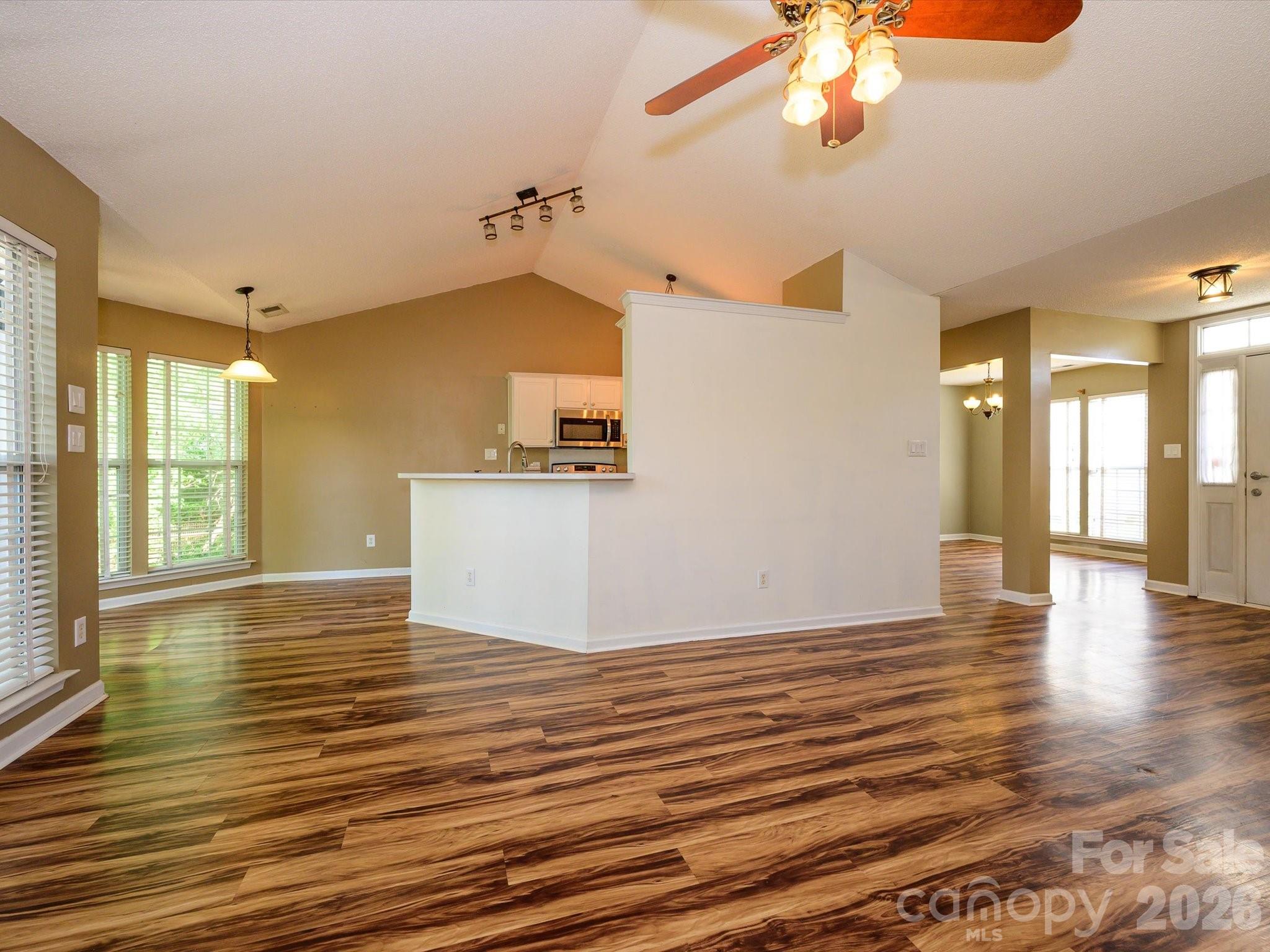 9005 Shenington Place Charlotte NC 28216