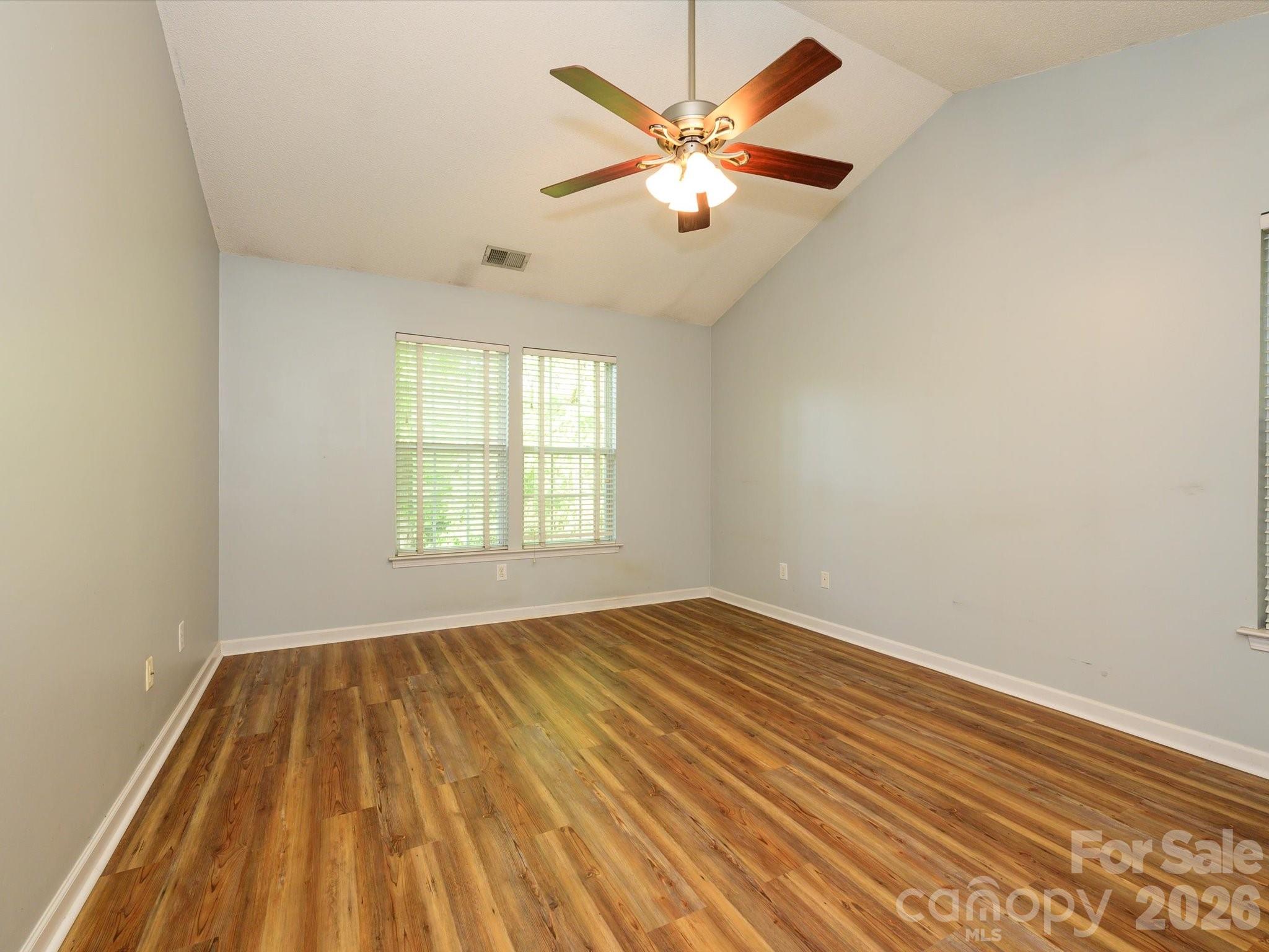 9005 Shenington Place Charlotte NC 28216