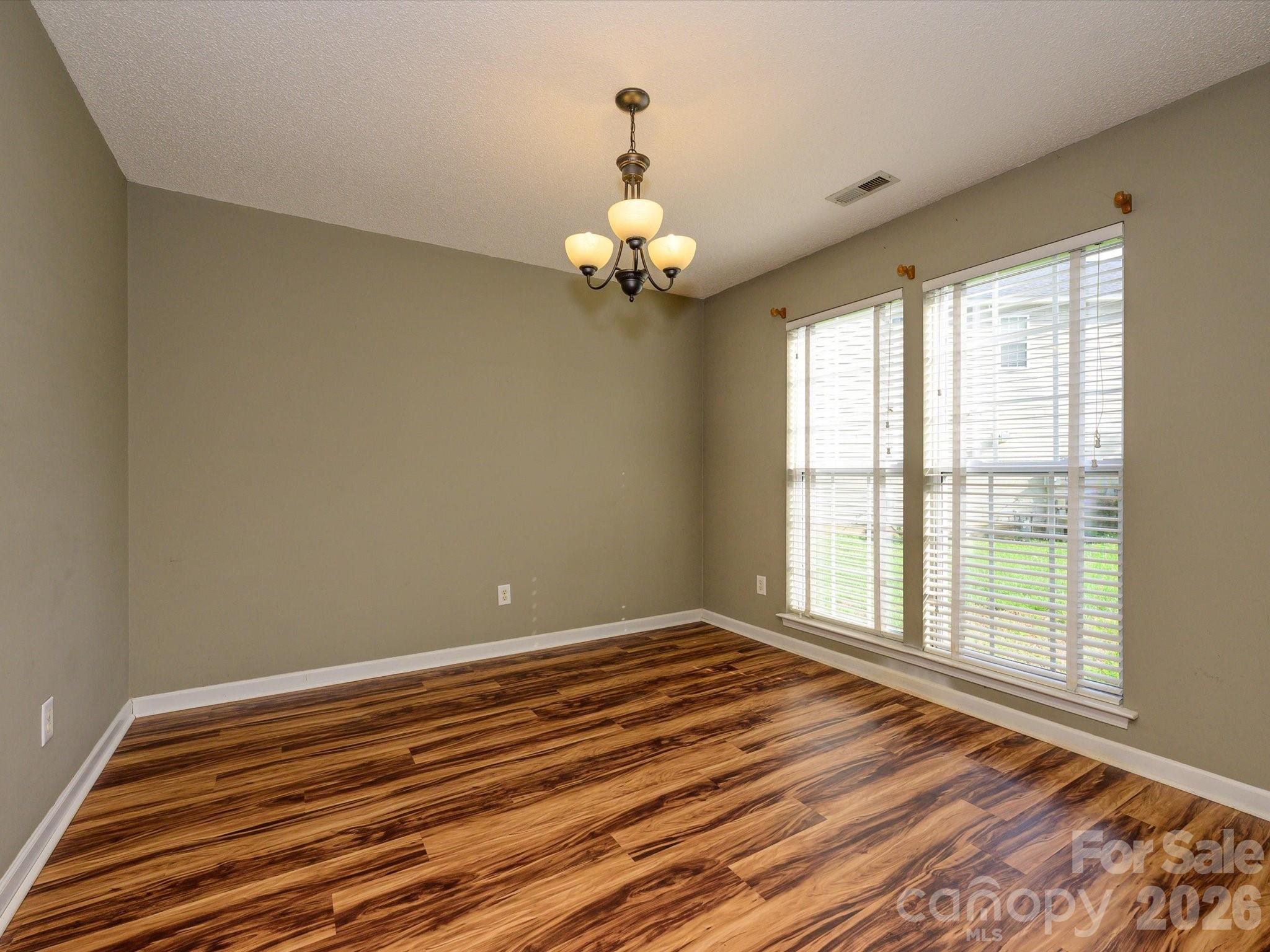9005 Shenington Place Charlotte NC 28216