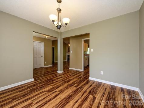 9005 Shenington Place Charlotte NC 28216