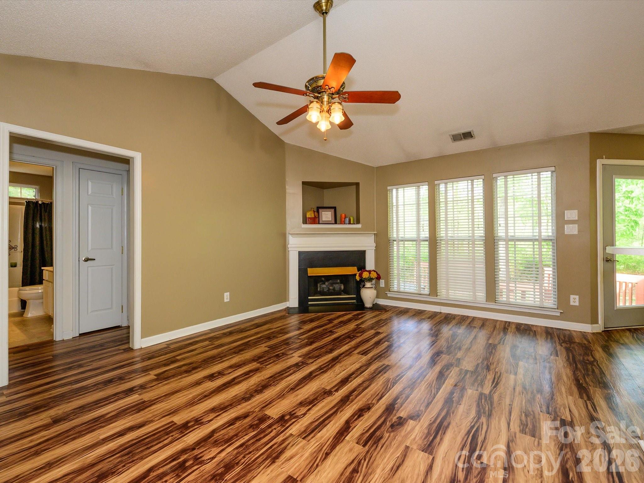 9005 Shenington Place Charlotte NC 28216