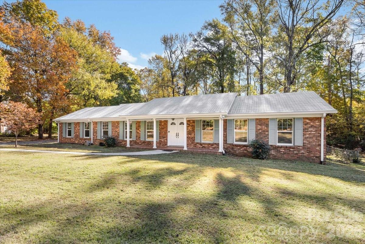 1840 Stoneyridge Drive Charlotte NC 28214