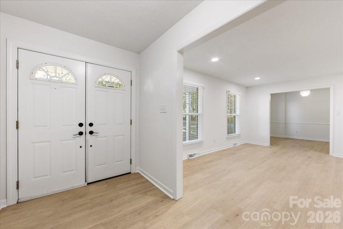 1840 Stoneyridge Drive Charlotte NC 28214