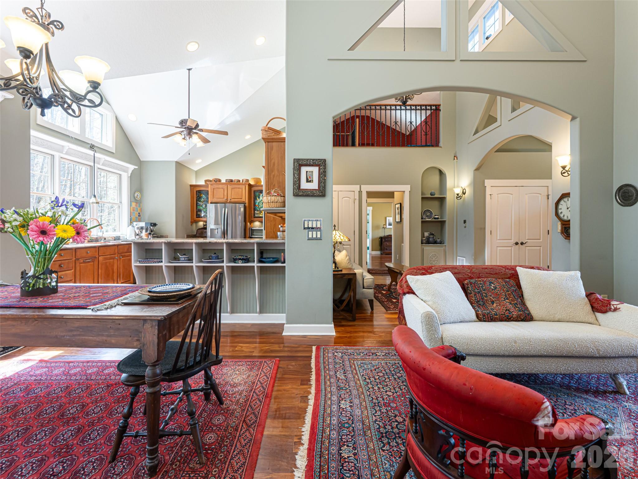 39 Oak Hollow Drive Asheville NC 28805