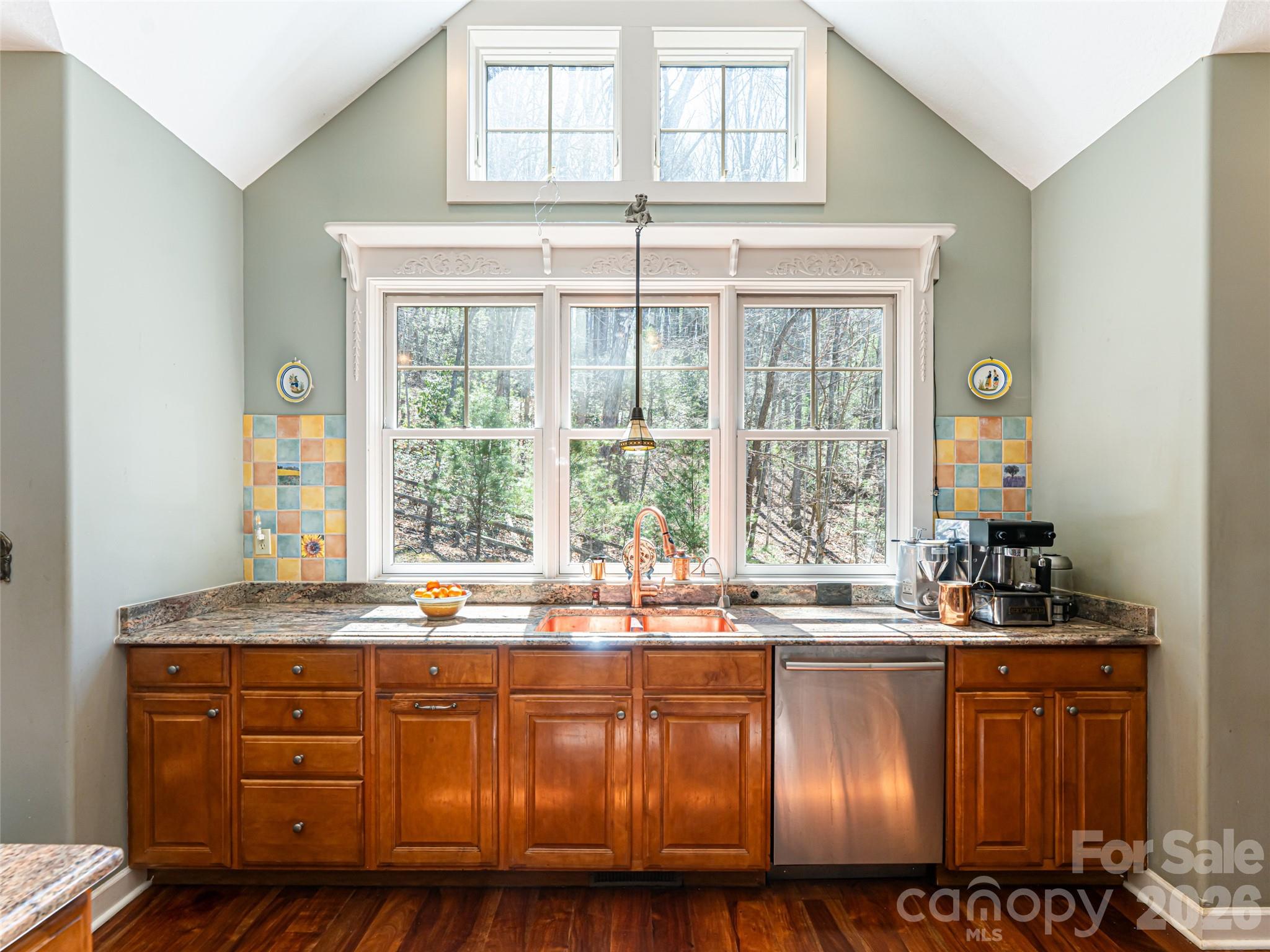 39 Oak Hollow Drive Asheville NC 28805