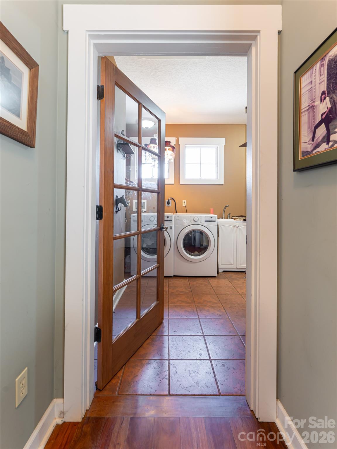 39 Oak Hollow Drive Asheville NC 28805