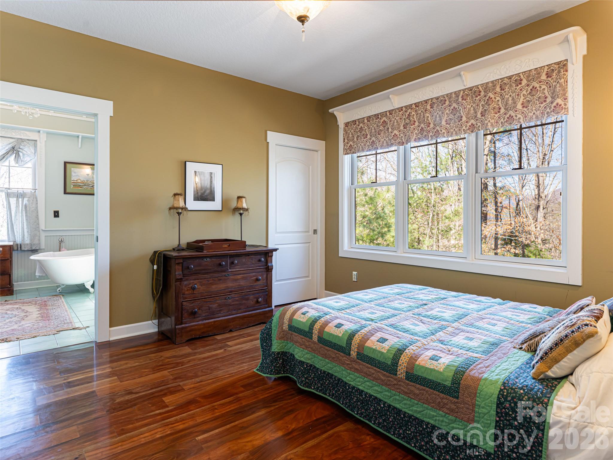 39 Oak Hollow Drive Asheville NC 28805