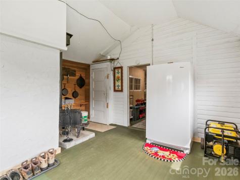 138 Robert Phillips Road Bakersville NC 28705