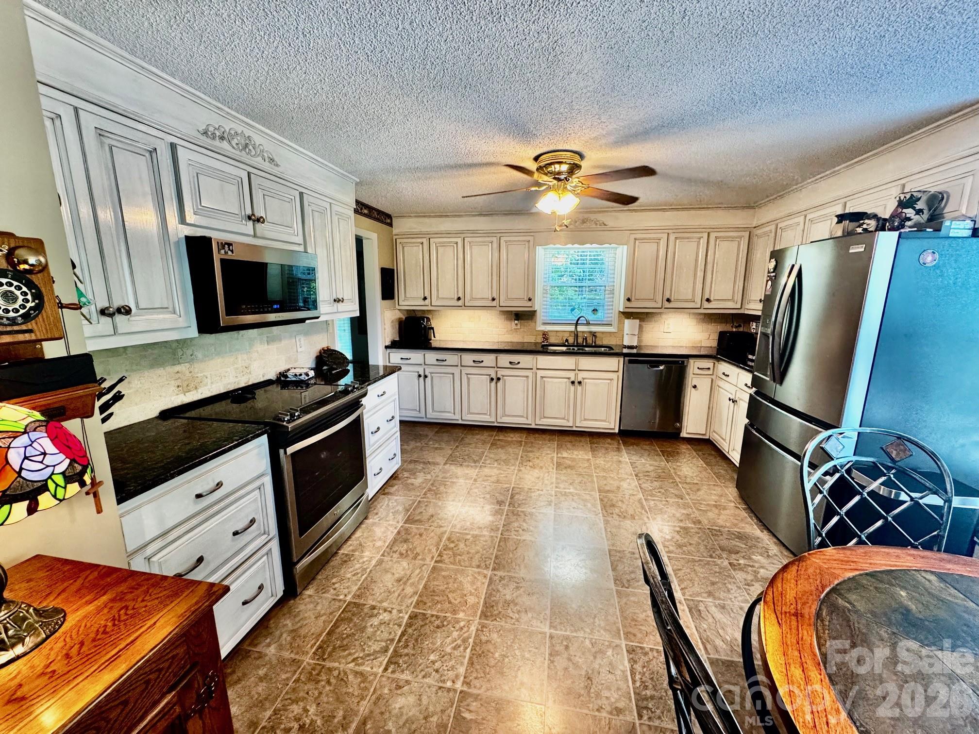 204 Brentwood Drive Maiden NC 28650