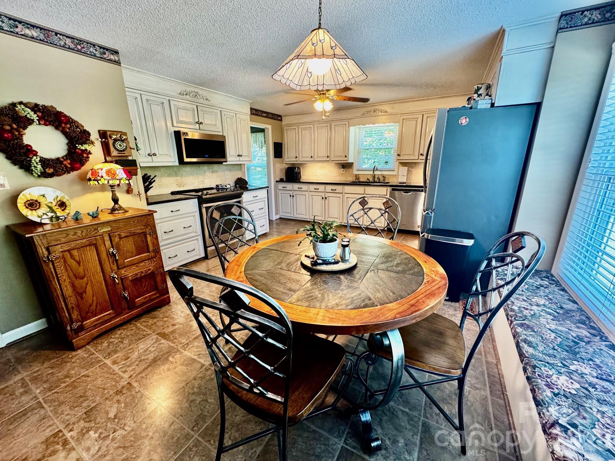204 Brentwood Drive Maiden NC 28650