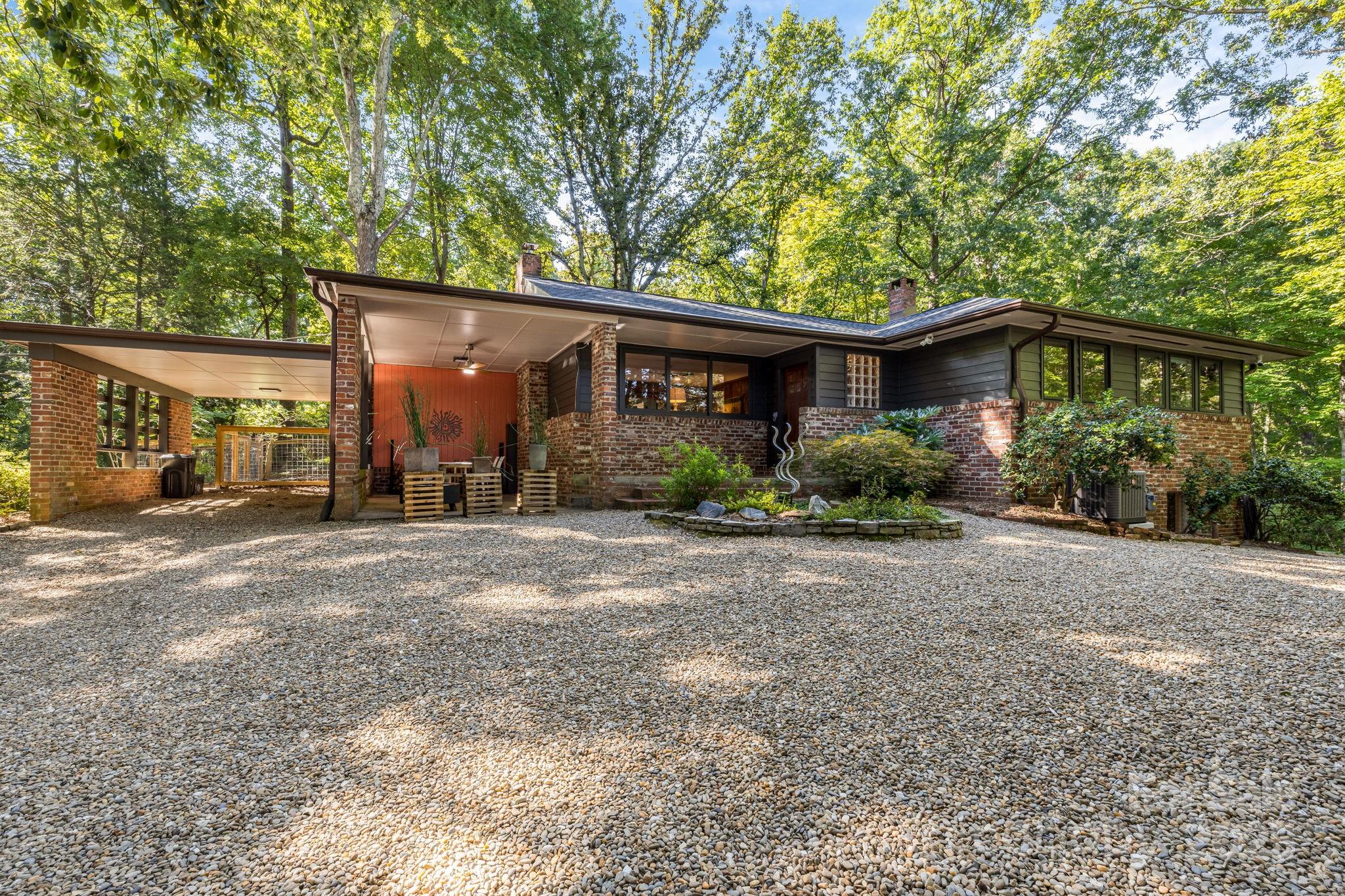 750 Braewick Road Tryon NC 28782