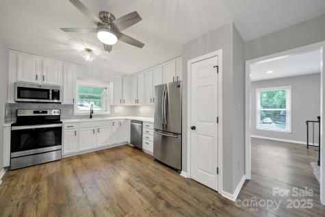 8514 Timber Crest Circle Charlotte NC 28226