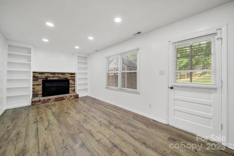 8514 Timber Crest Circle Charlotte NC 28226