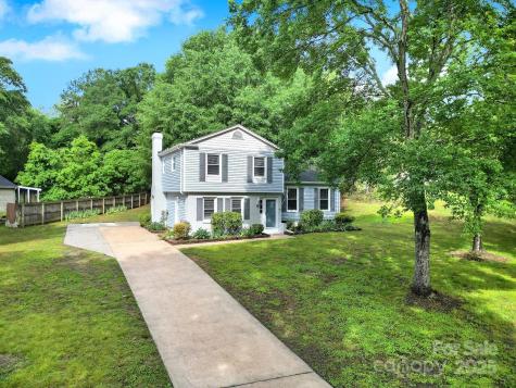 8514 Timber Crest Circle Charlotte NC 28226