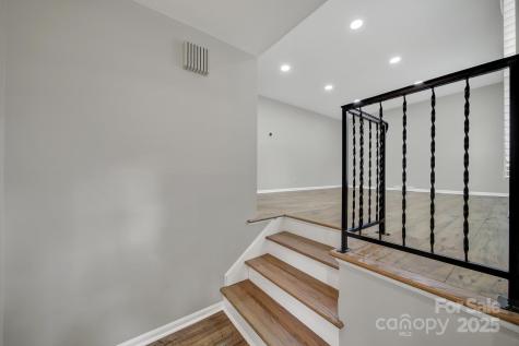 8514 Timber Crest Circle Charlotte NC 28226