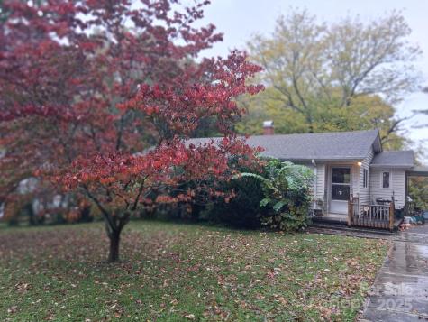 85 Carrier Street Asheville NC 28806
