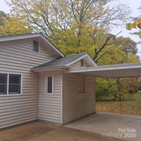 85 Carrier Street Asheville NC 28806