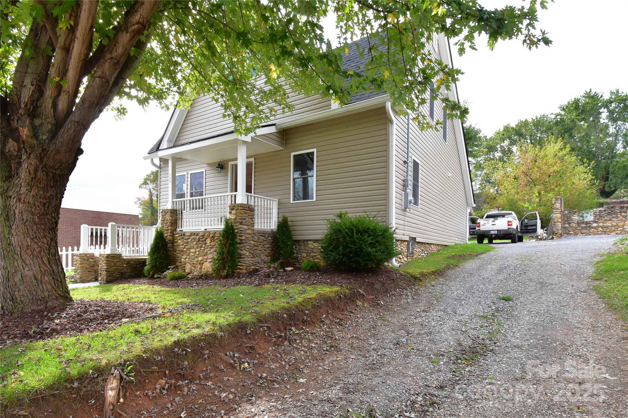 223 N Main Street Canton NC 28716