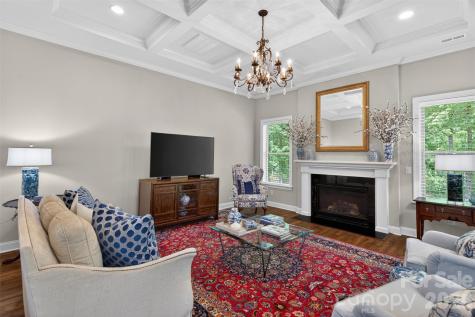 1005 Kara Court Matthews NC 28104