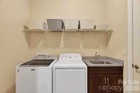 1005 Kara Court Matthews NC 28104