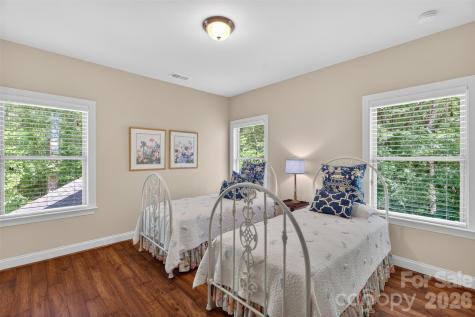 1005 Kara Court Matthews NC 28104