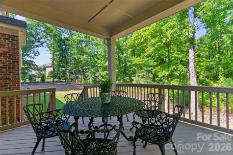 1005 Kara Court Matthews NC 28104