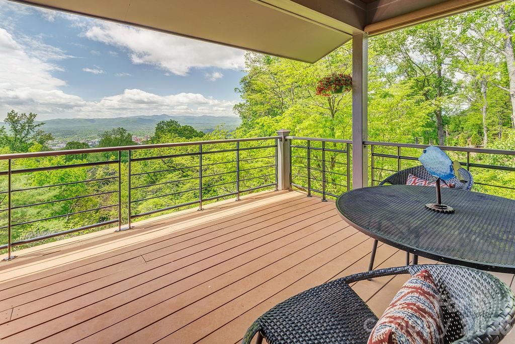 24 Westhaven Drive Asheville NC 28804