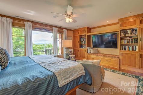 24 Westhaven Drive Asheville NC 28804