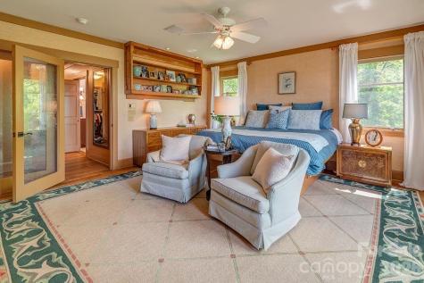 24 Westhaven Drive Asheville NC 28804
