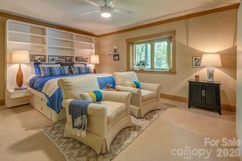 24 Westhaven Drive Asheville NC 28804