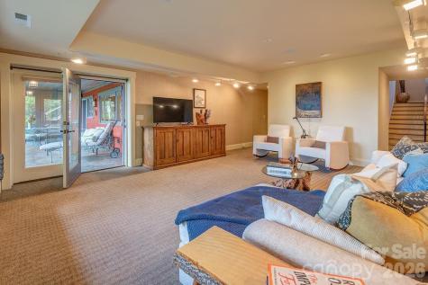 24 Westhaven Drive Asheville NC 28804
