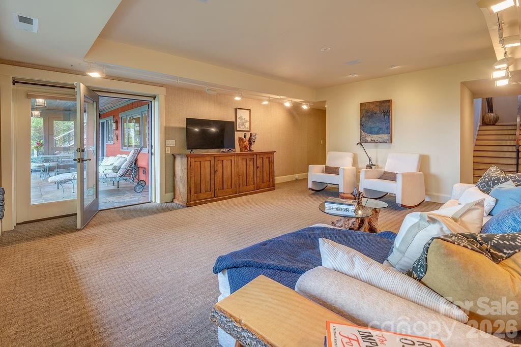 24 Westhaven Drive Asheville NC 28804