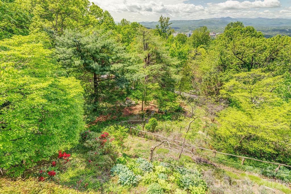 24 Westhaven Drive Asheville NC 28804