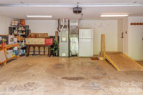 24 Westhaven Drive Asheville NC 28804