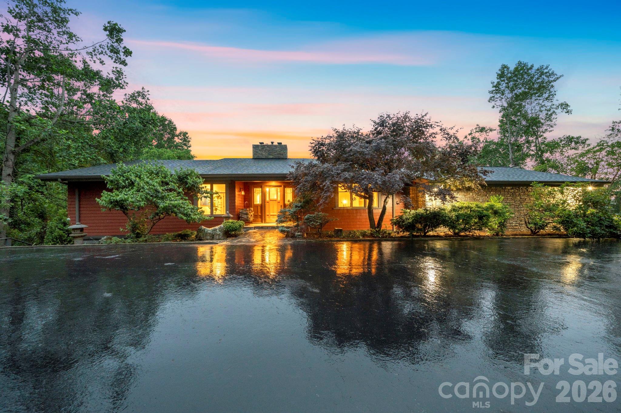 24 Westhaven Drive Asheville NC 28804