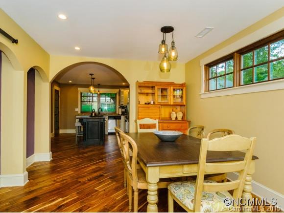 156 Rumbough Place Asheville NC 28806