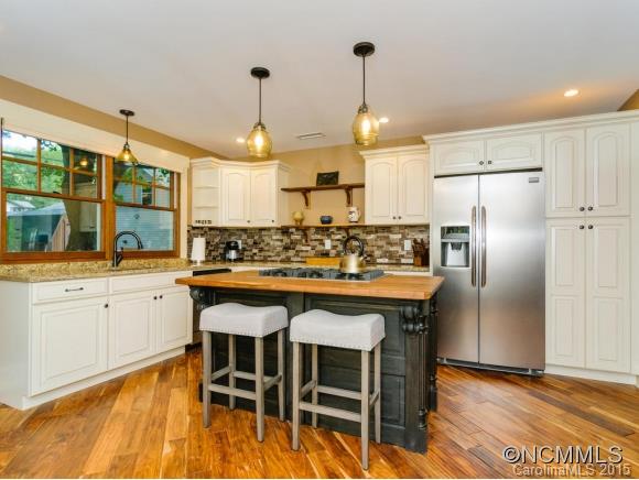 156 Rumbough Place Asheville NC 28806